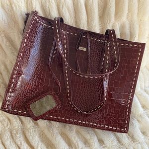 Totes woman’s tote